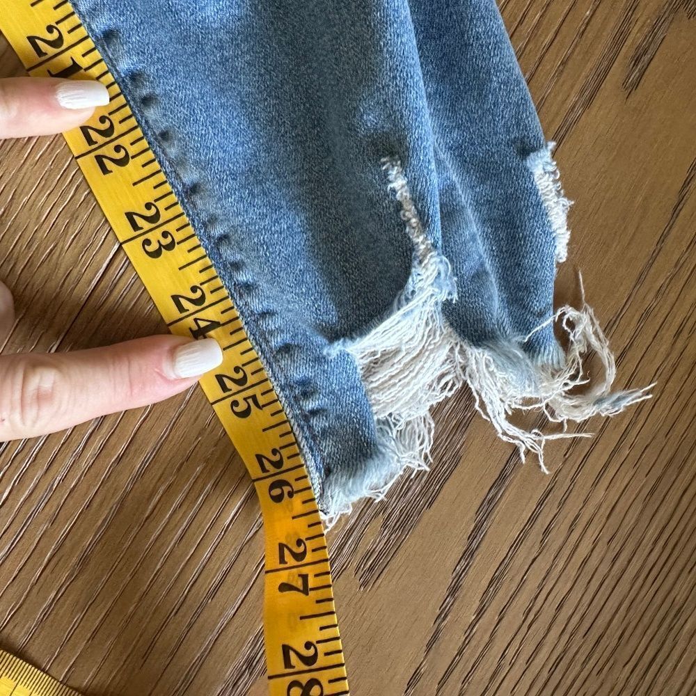 Express Ultimate Stretch Mid Rise Ankle Legging Jean Size 4 - Picture 5 of 10